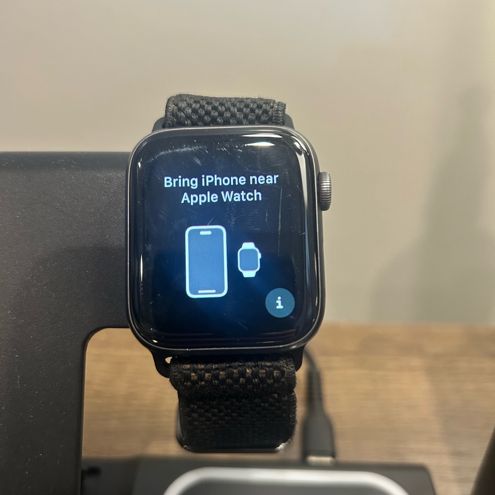 Apple Smartwatch - Black